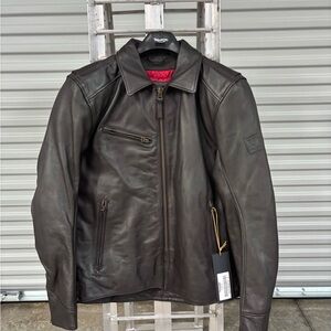 Triumph Vance Brown leather motorcycle jacket. Men’s Medium.